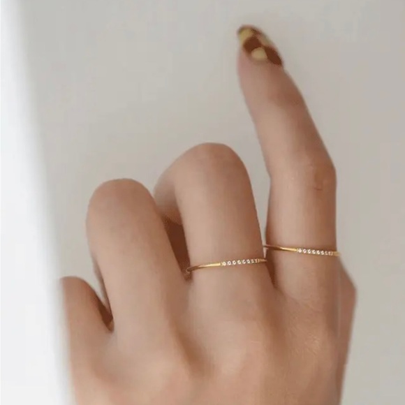 18K Gold AAA cubic zirconia thin finger rings wedding ( bundle 2 rings ) - Picture 3 of 7